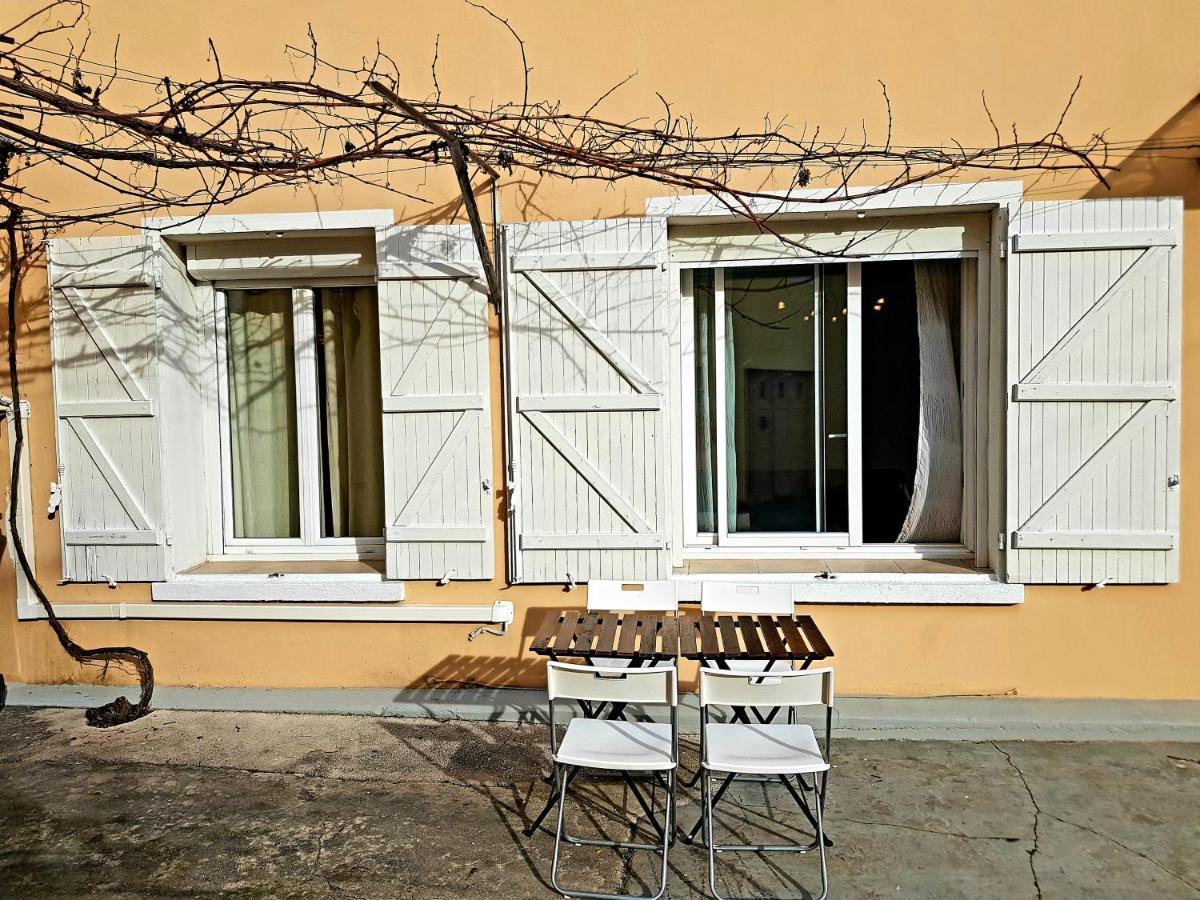 Moderne Pres De Centre * Martigues